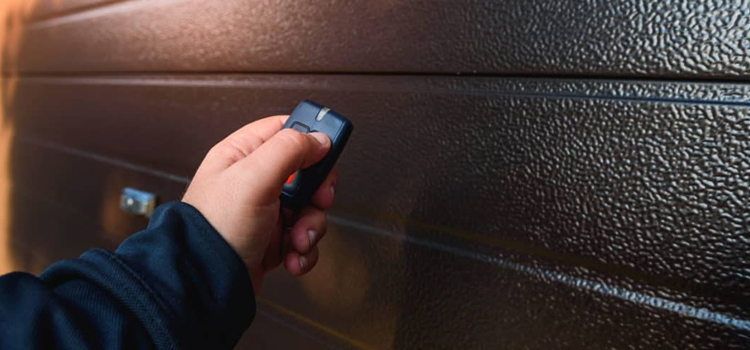 automatic door opener with remote control in Homeland